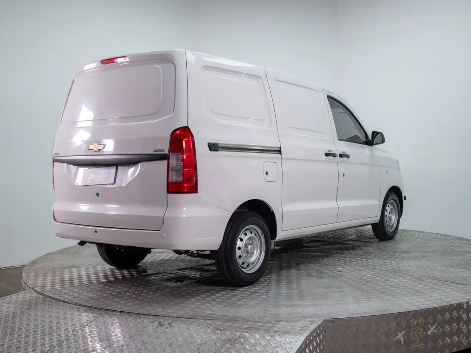 Chevrolet N400 2025 - Imagen 10 de 15