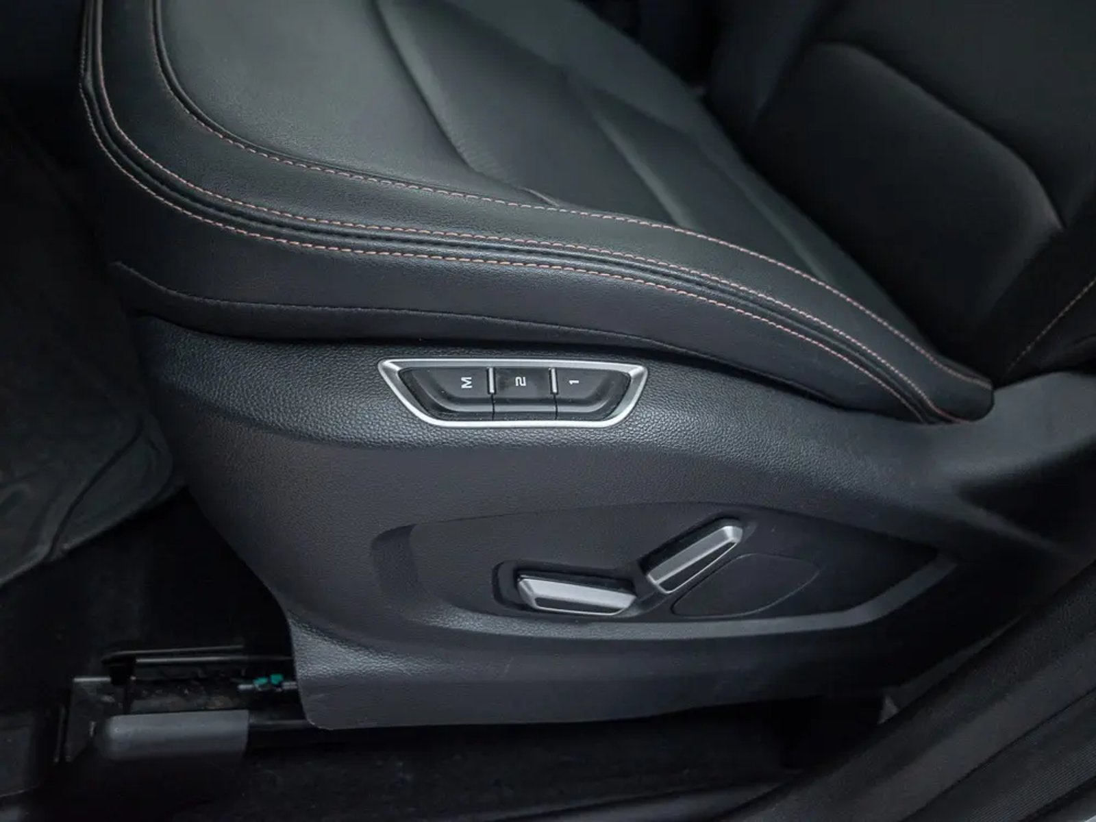 GEELY OKAVANGO 2025 - Imagen 18 de 19