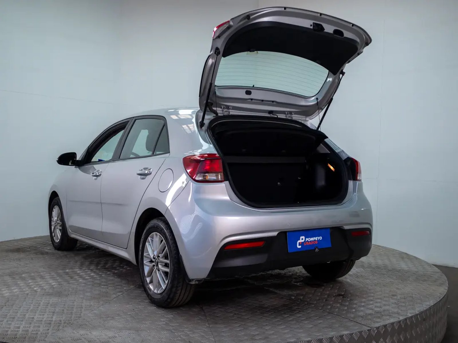 Kia RIO 5 2020 - Imagen 10 de 20