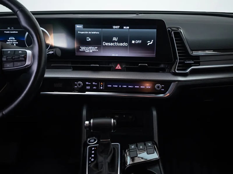 Kia SPORTAGE 2023 - Imagen 16 de 20