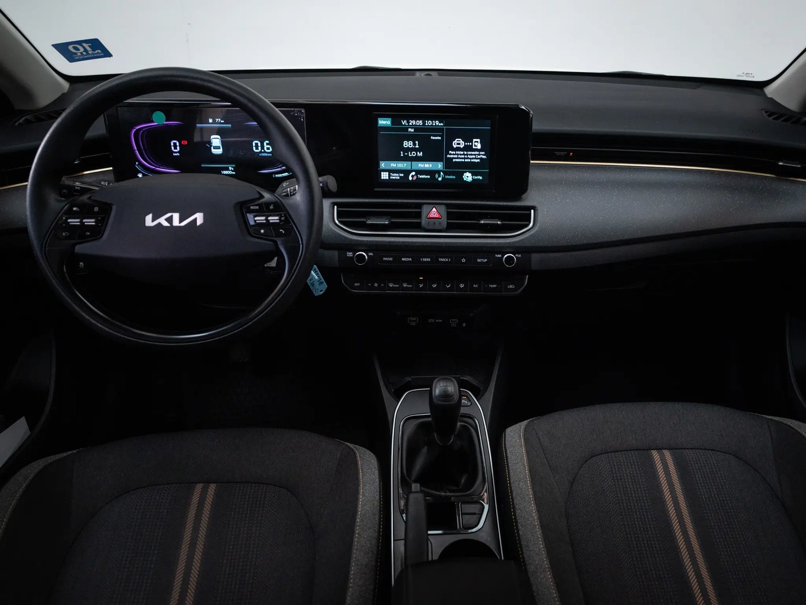 KIA K3 2025 - Imagen 14 de 18
