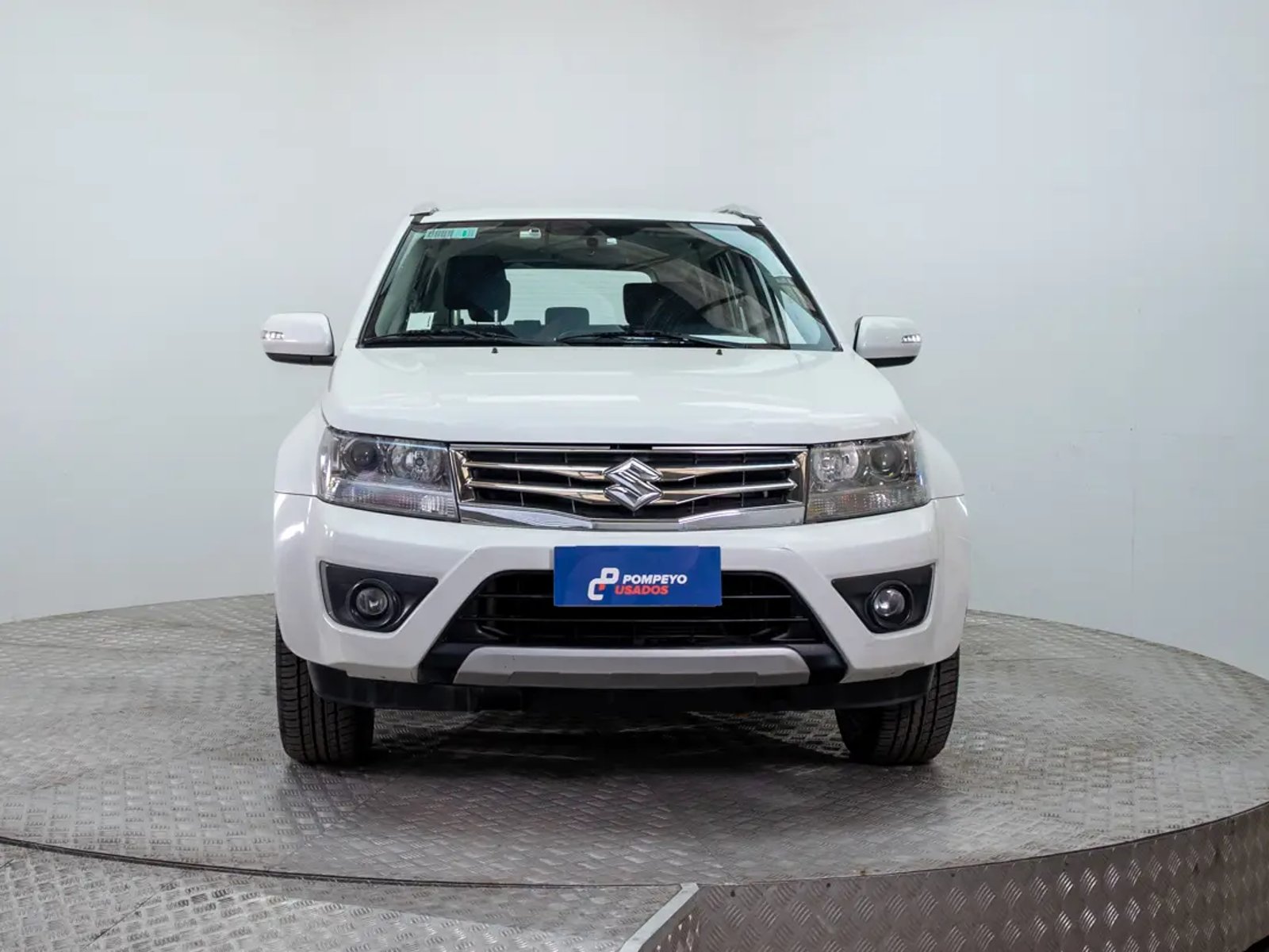 Suzuki GRAND NOMADE 2016 - Foto 2 de 19