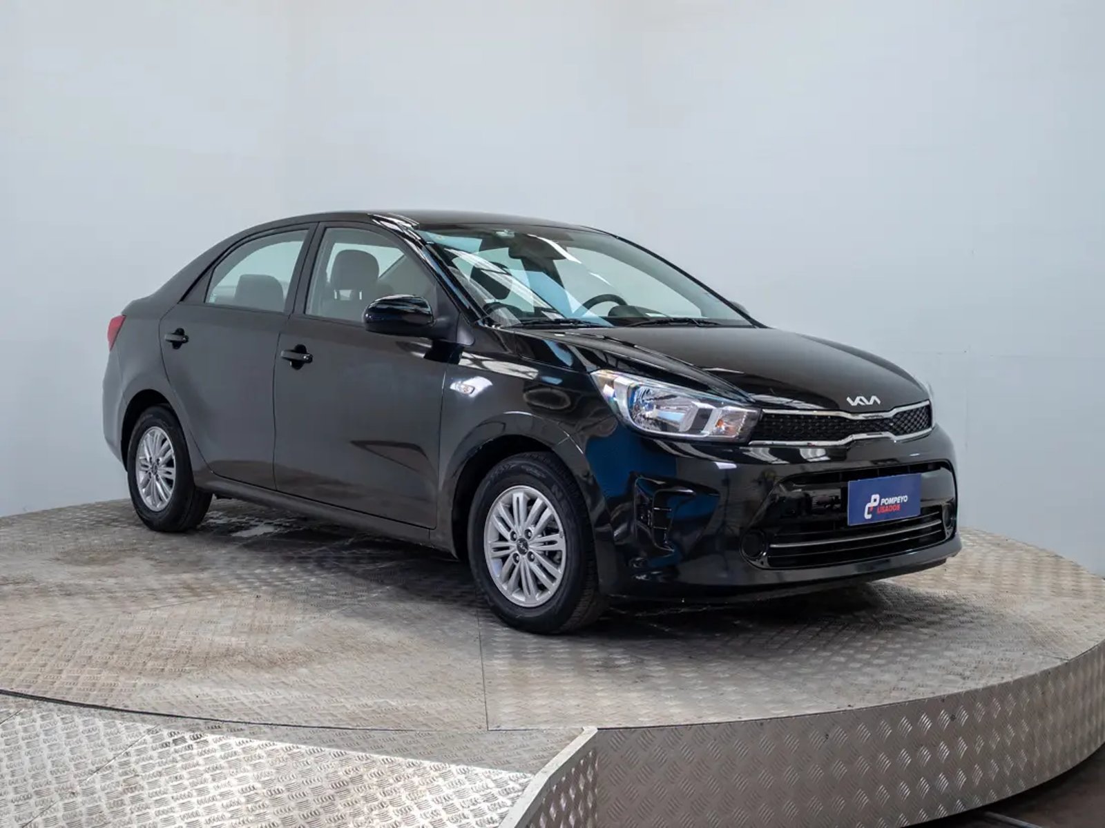 Kia SOLUTO 2024 - Imagen 9 de 20