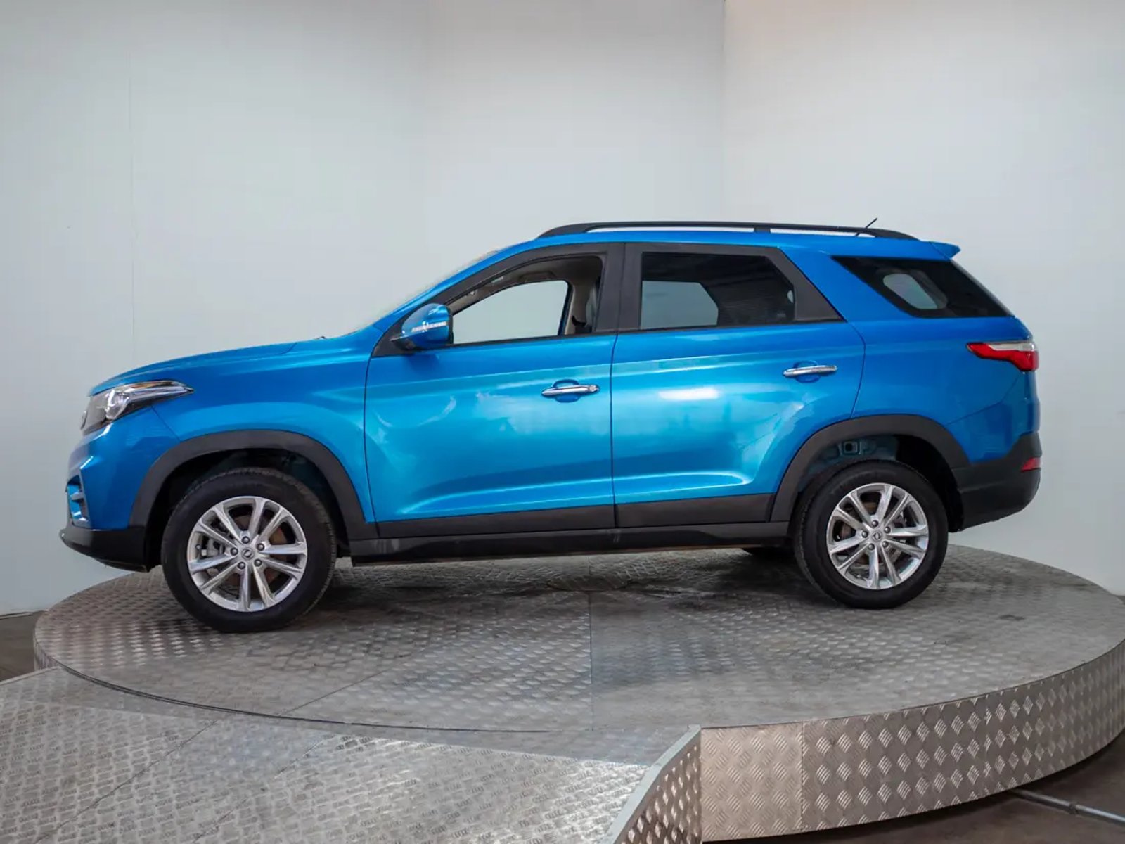DFSK SUV 560 2025 - Foto 4 de 18