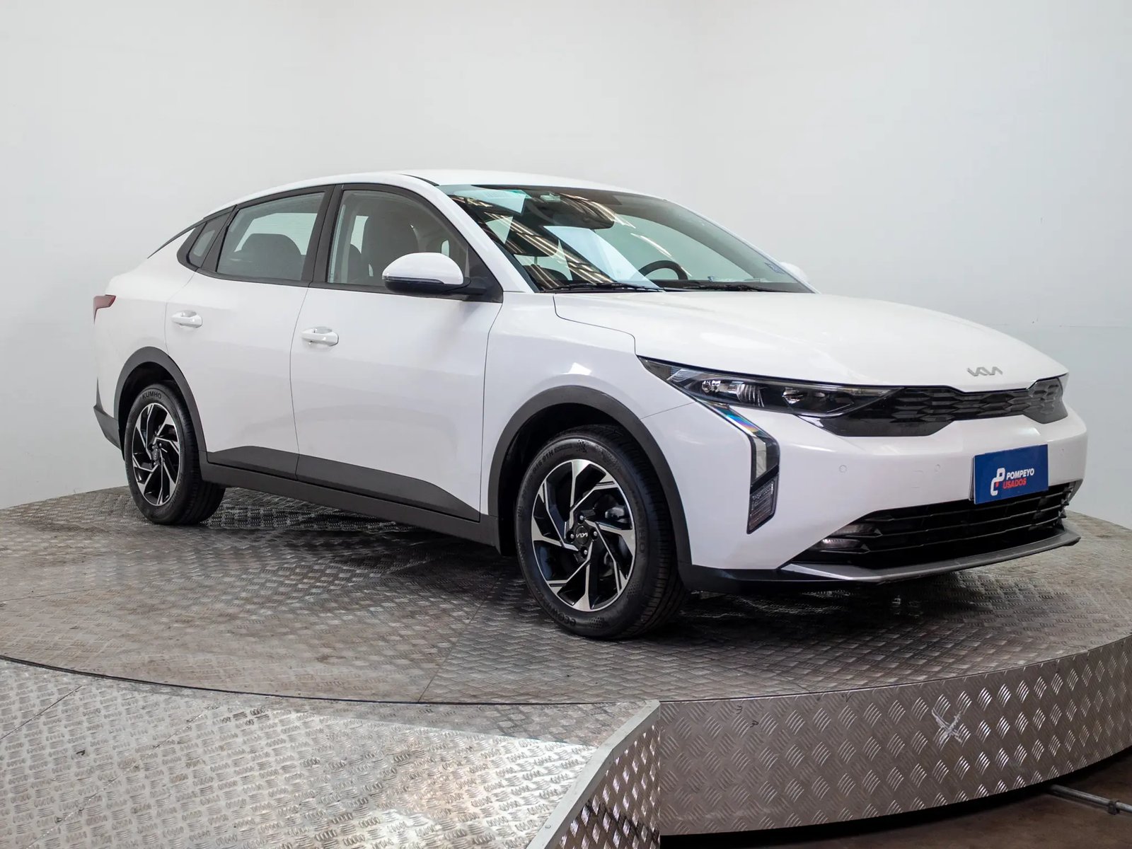KIA K3 2025 - Imagen 7 de 18