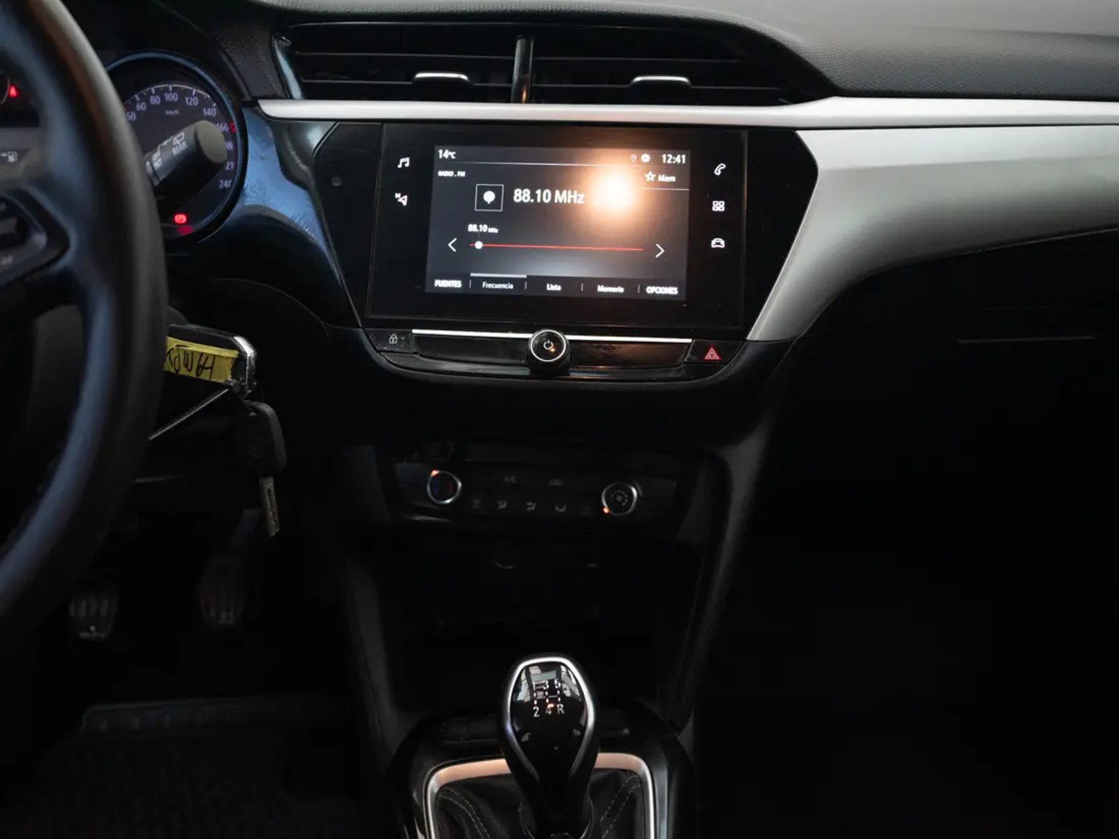 Opel CORSA 2023 - Imagen 16 de 20