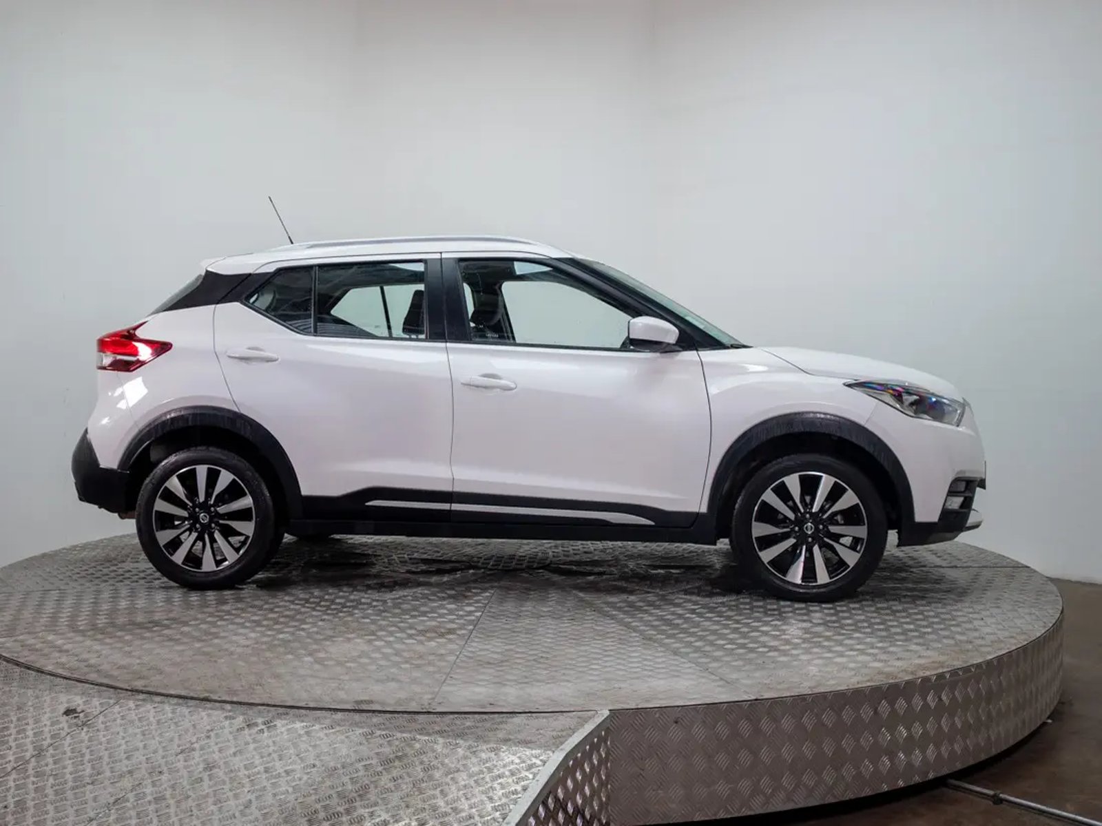 Nissan KICKS 2019 - Imagen 8 de 19