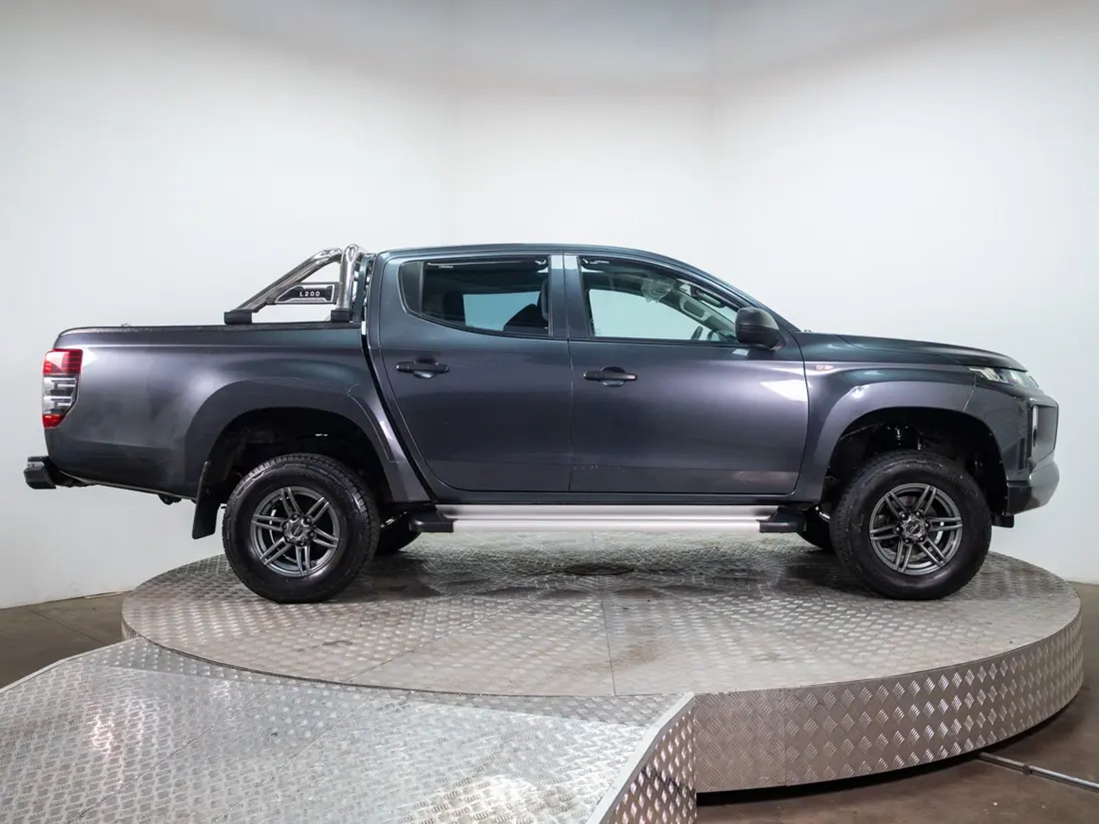 MITSUBISHI L-200 2021 - Imagen 11 de 18