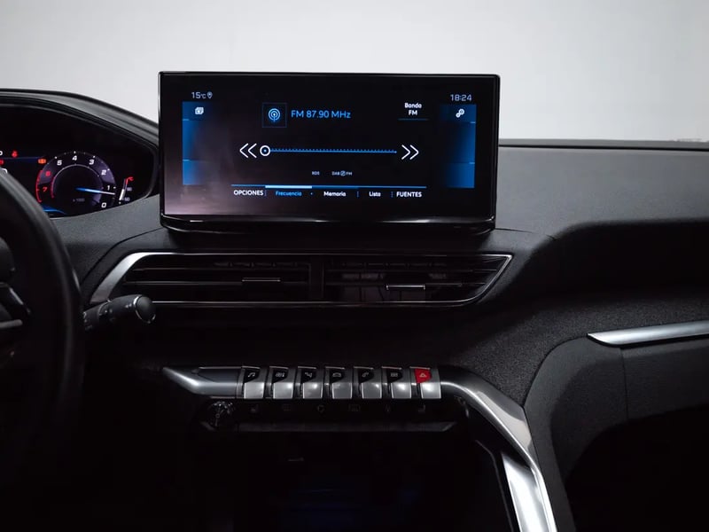 Peugeot 5008 2023 - Imagen 16 de 19