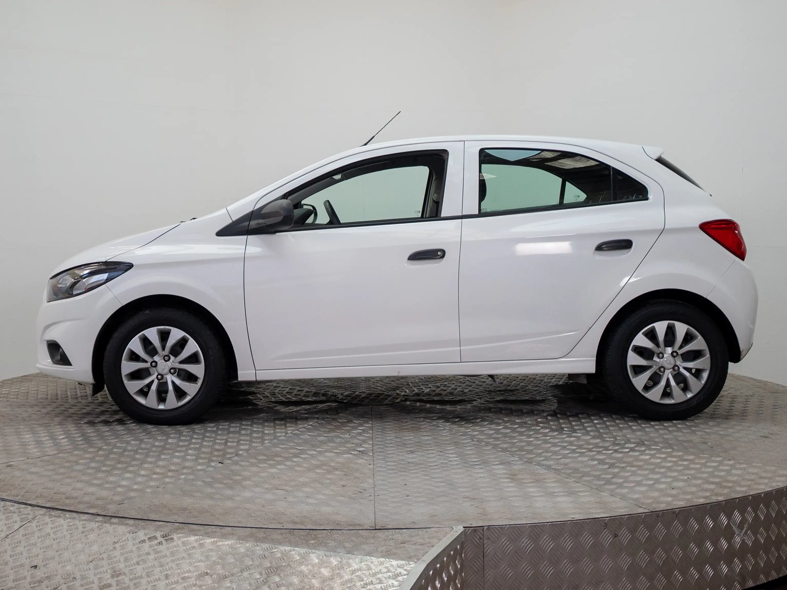 CHEVROLET ONIX 2017 - Imagen 7 de 16