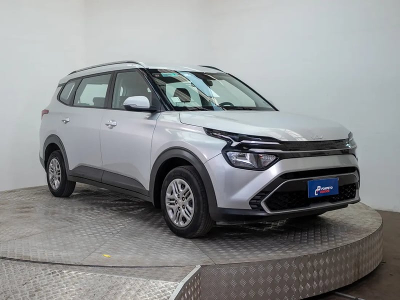 Kia CARENS 2023 - Imagen 9 de 19