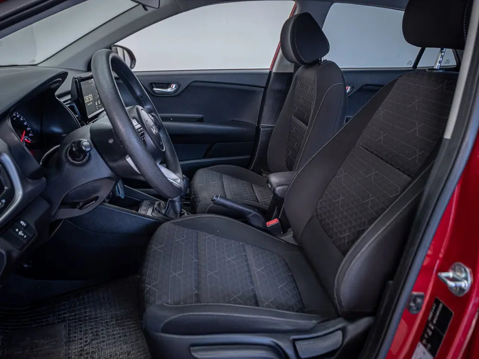 KIA RIO 5 2023 - Imagen 14 de 16