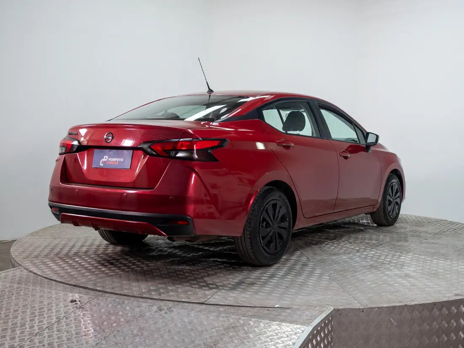Nissan VERSA 2023 - Imagen 7 de 19