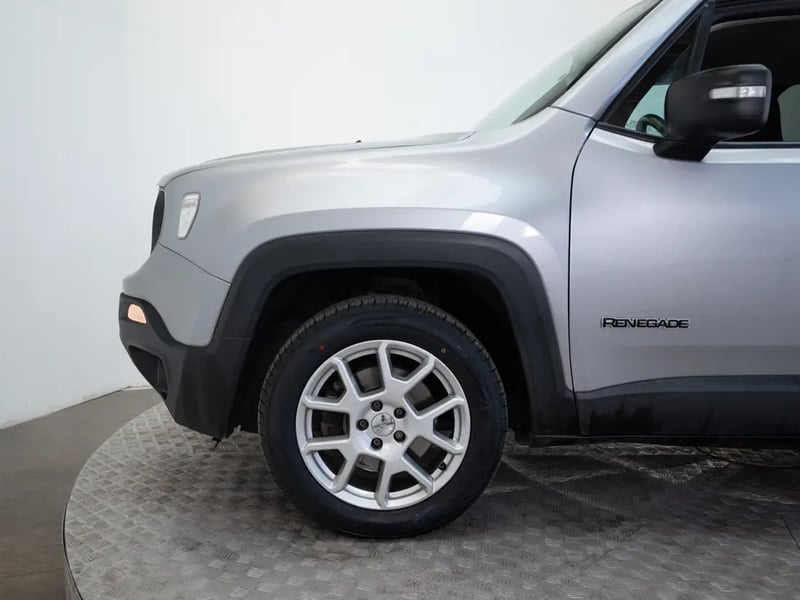 Jeep RENEGADE 2023 - Imagen 17 de 19