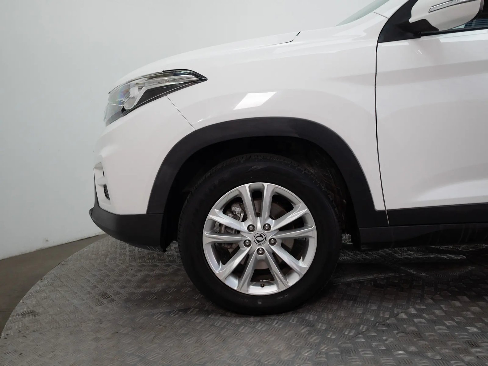 DFSK SUV 560 2022 - Imagen 17 de 18