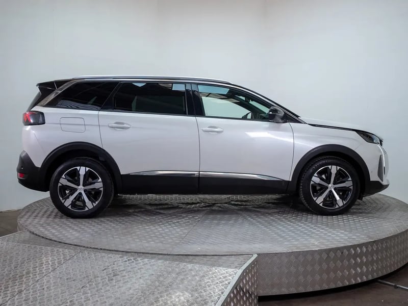 Peugeot 5008 2024 - Imagen 8 de 19