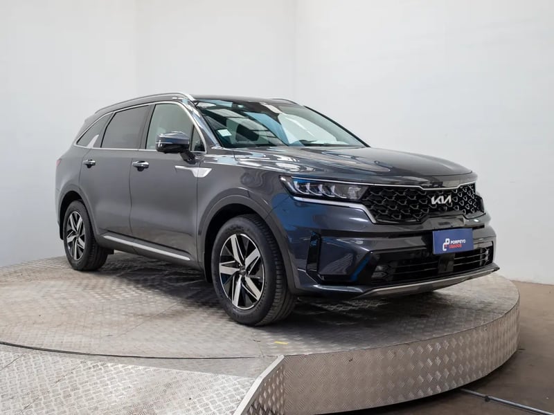 Kia SORENTO 2023 - Imagen 9 de 20
