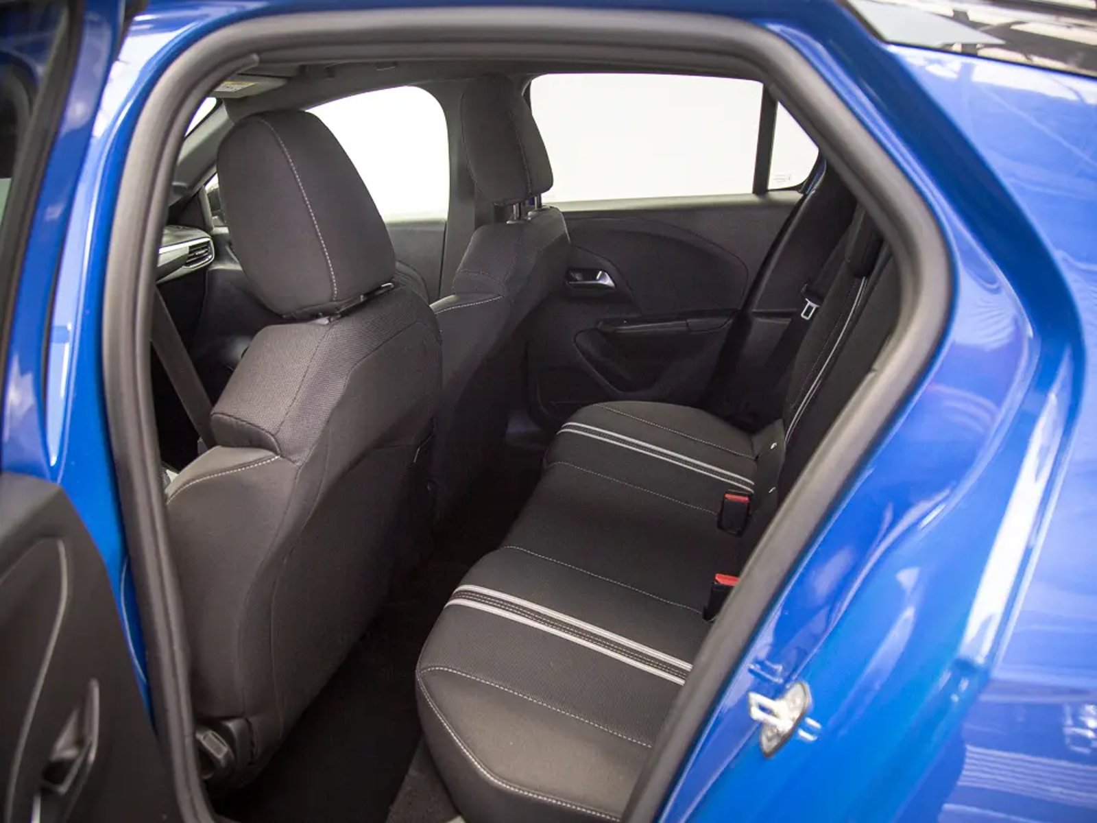 Opel CORSA 2024 - Imagen 13 de 19