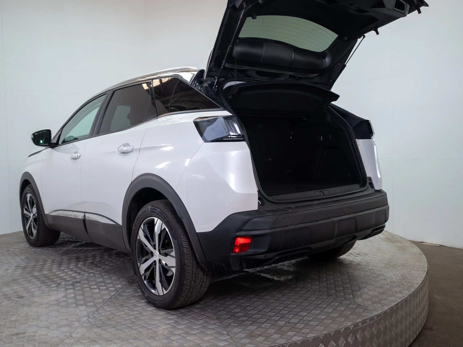 PEUGEOT NEW 3008 2022 - Imagen 11 de 17