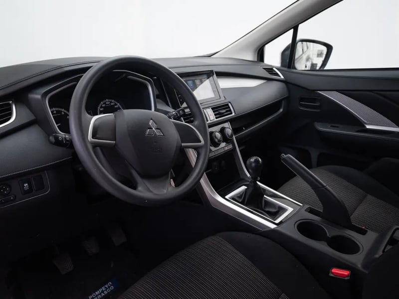Mitsubishi XPANDER 2024 - Imagen 11 de 20