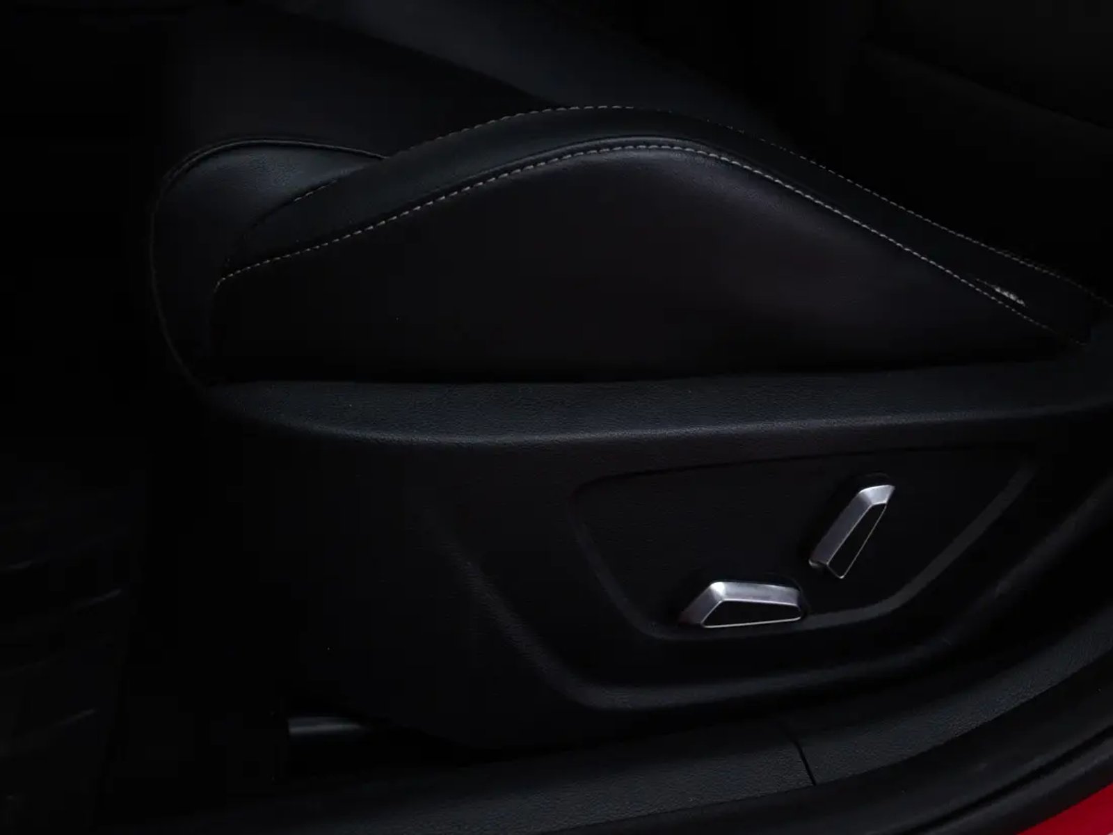 GEELY COOLRAY 2022 - Imagen 13 de 20