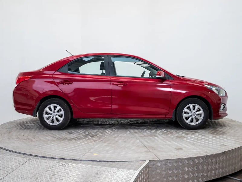 Hyundai VERNA 2021 - Imagen 8 de 20