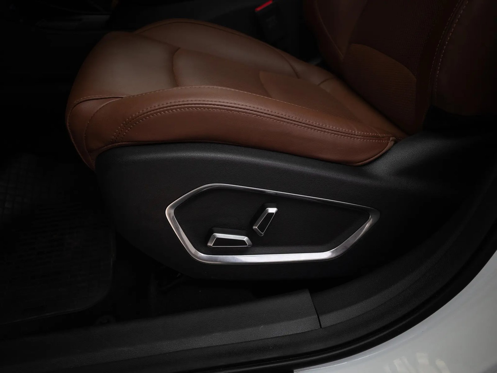 GEELY AZKARRA 2023 - Imagen 14 de 17