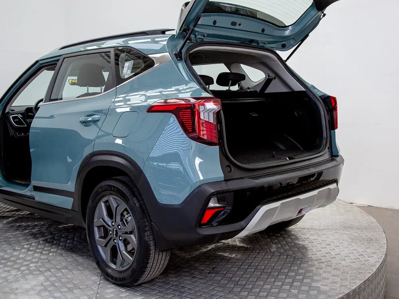 KIA SELTOS 2024 - Imagen 11 de 17