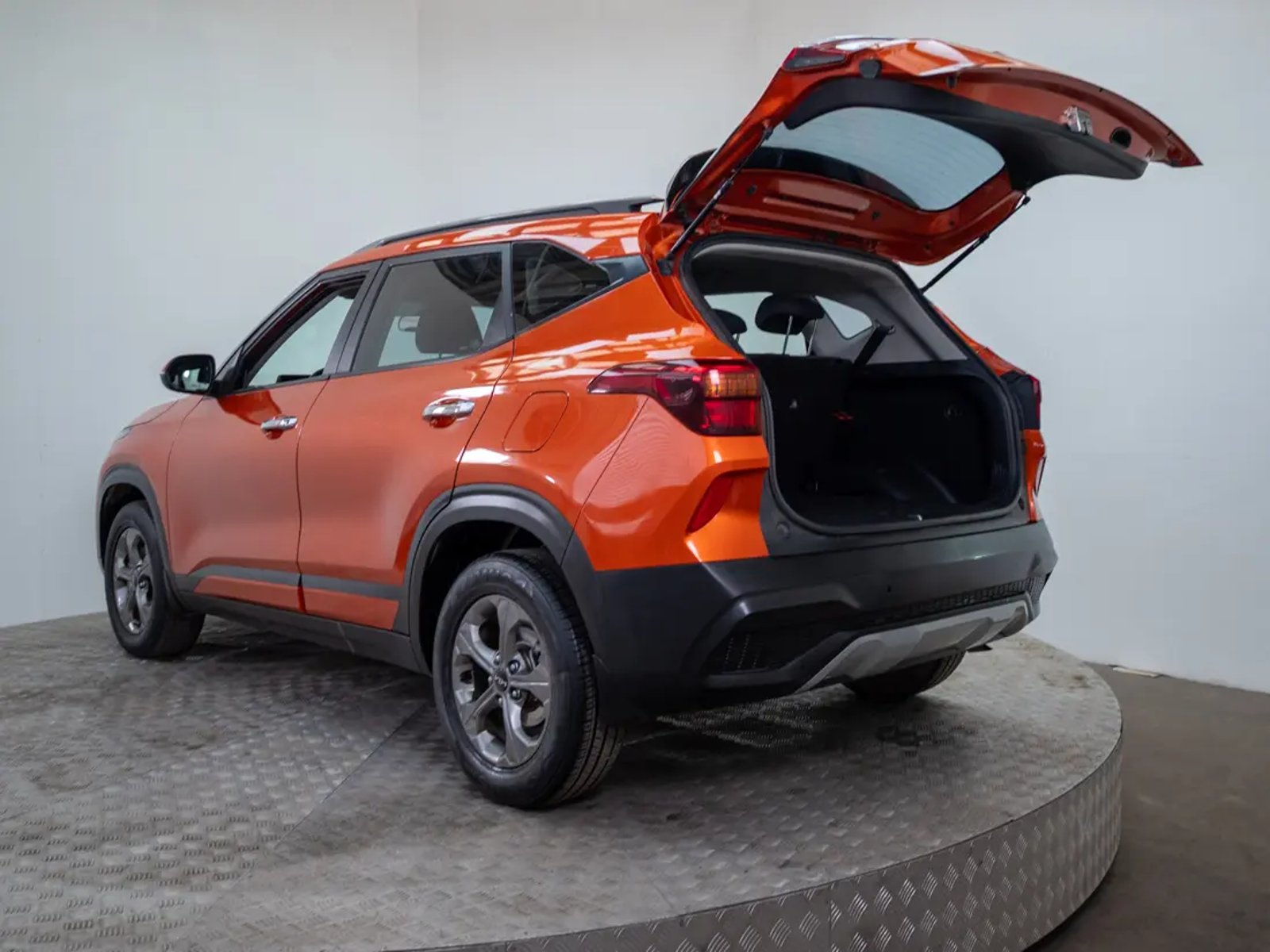 Kia SELTOS 2022 - Imagen 10 de 20