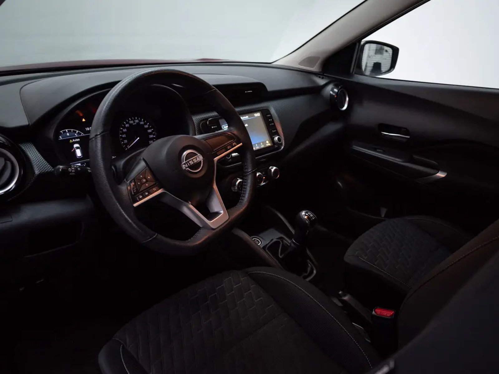 NISSAN KICKS 2023 - Imagen 11 de 15