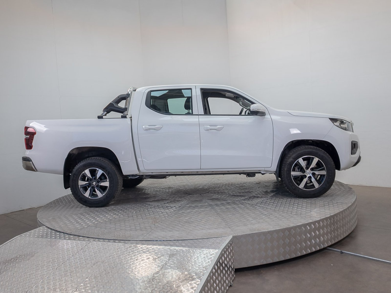 PEUGEOT LANDTREK 2025 - Imagen 9 de 14