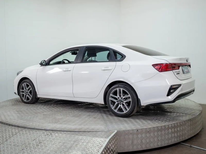 Kia CERATO 2019 - Imagen 5 de 19