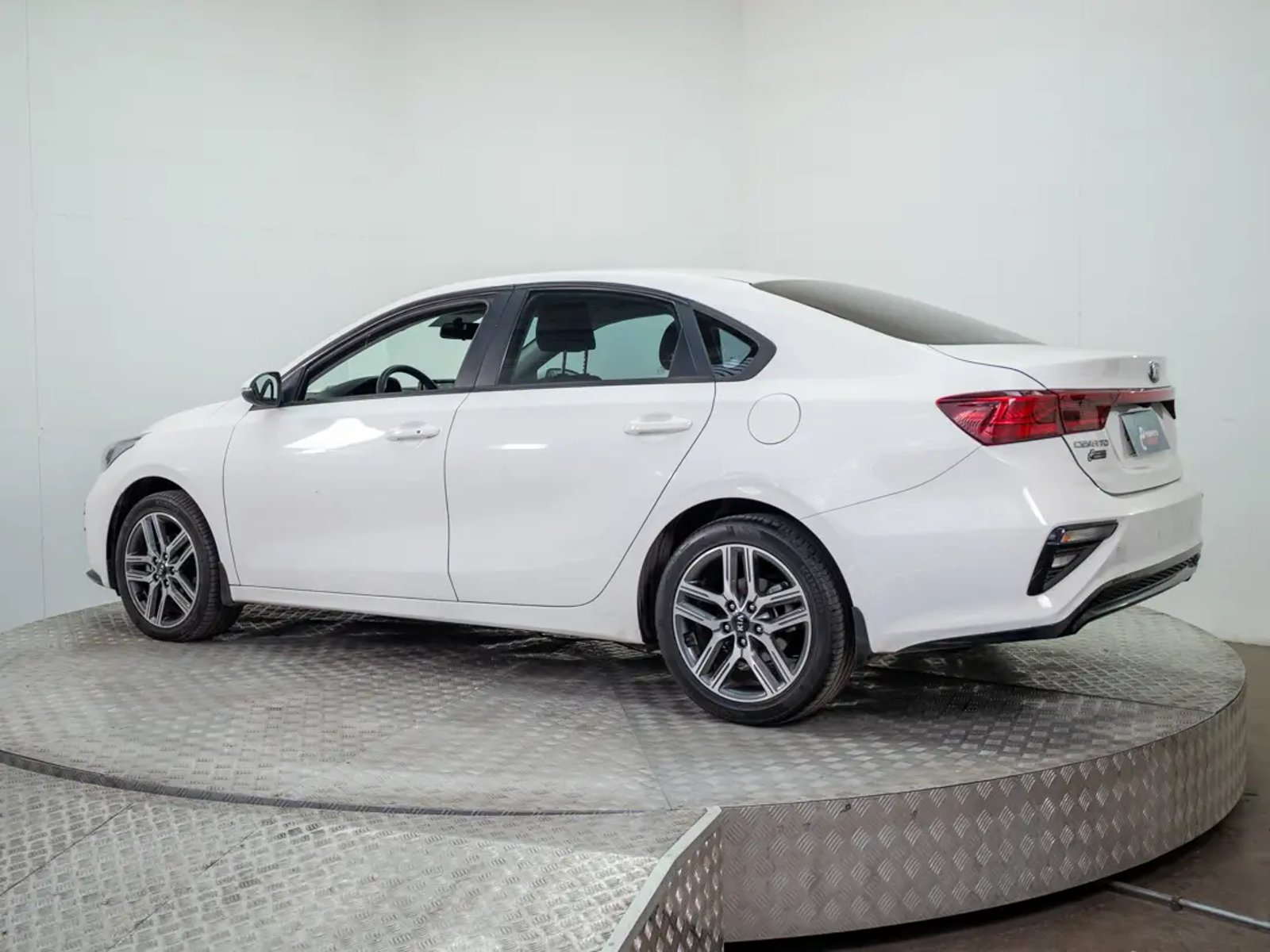 Kia CERATO 2019 - Foto 5 de 19