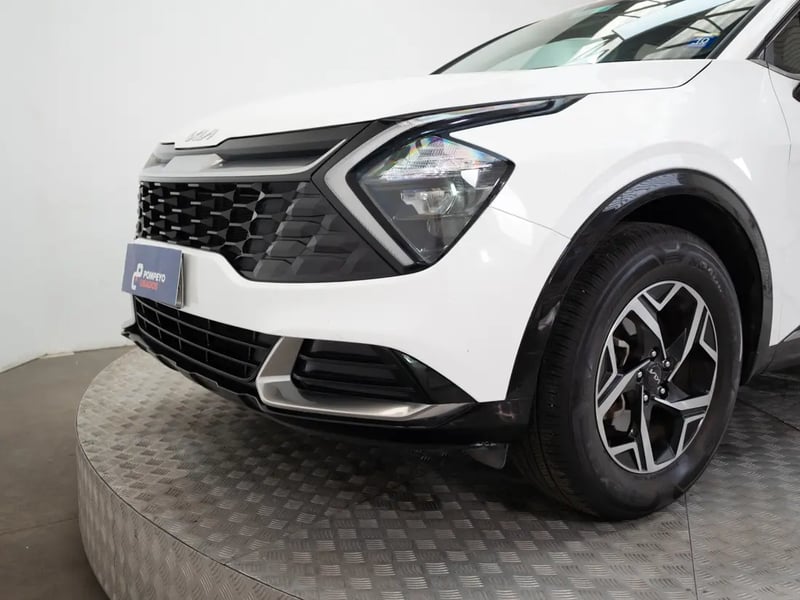 Kia SPORTAGE 2023 - Imagen 18 de 20