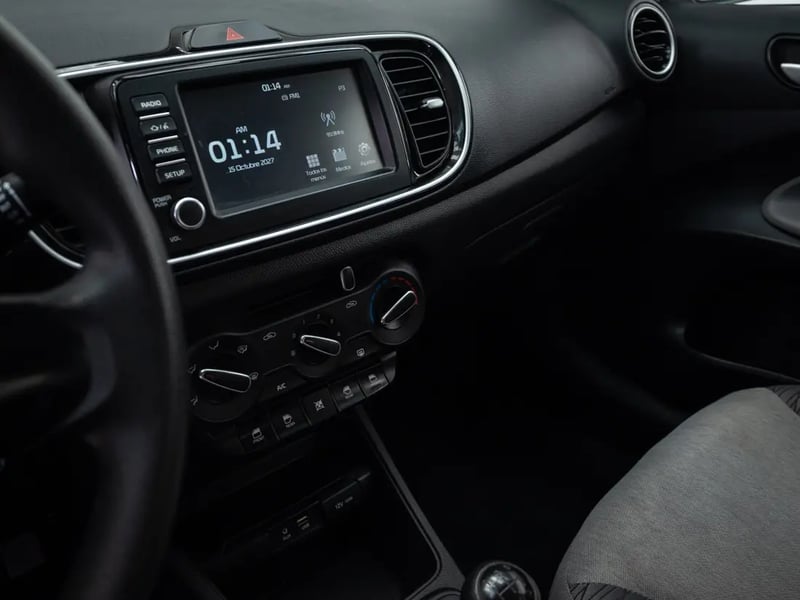 Kia SOLUTO 2024 - Imagen 13 de 20