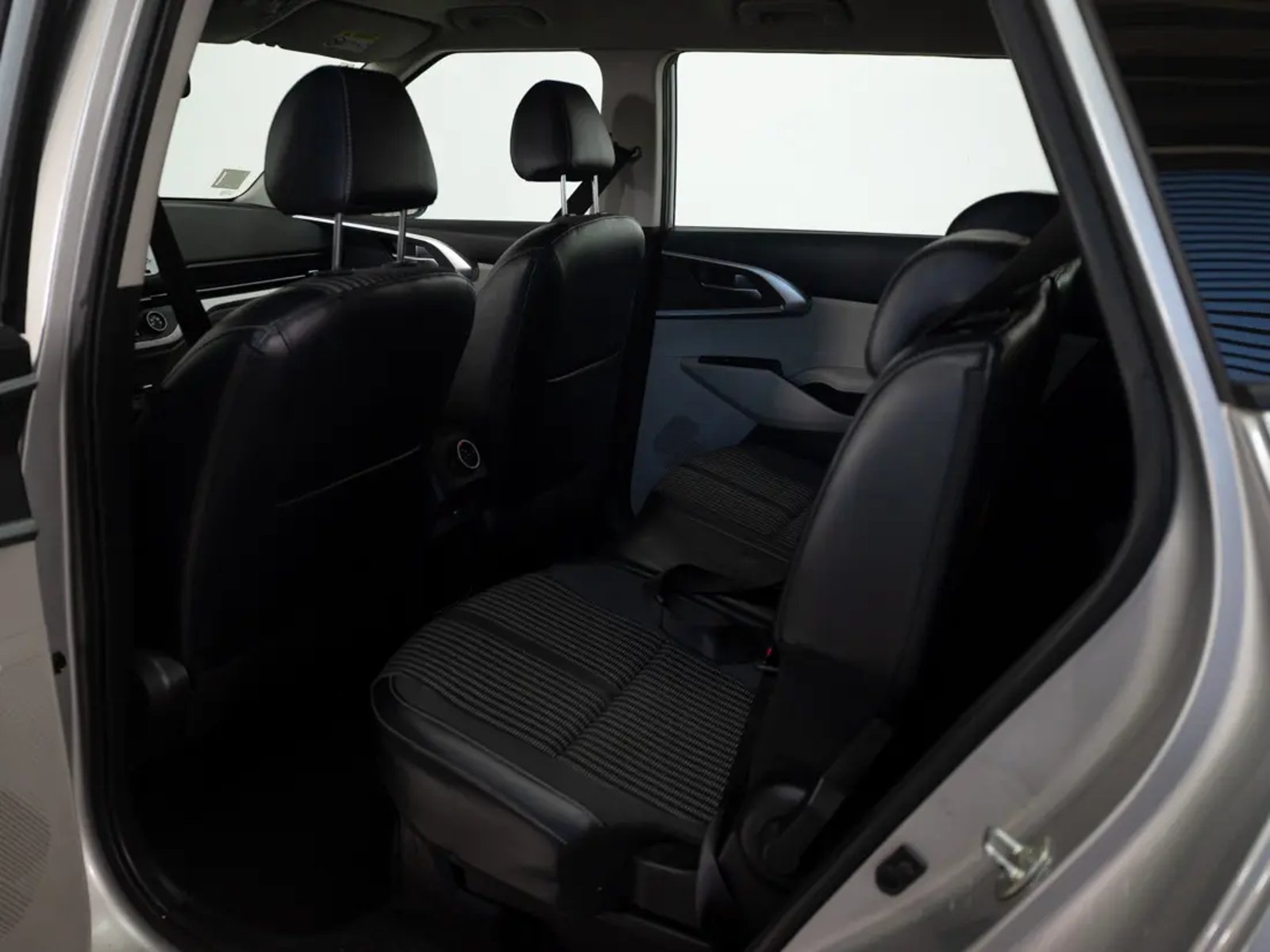 Kia CARENS 2024 - Imagen 14 de 20