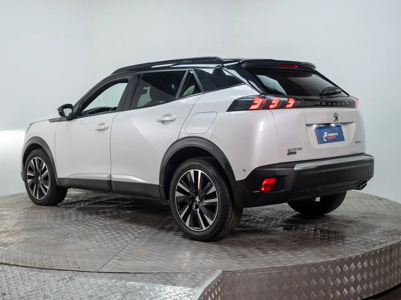 PEUGEOT 2008 2021 - Imagen 8 de 19