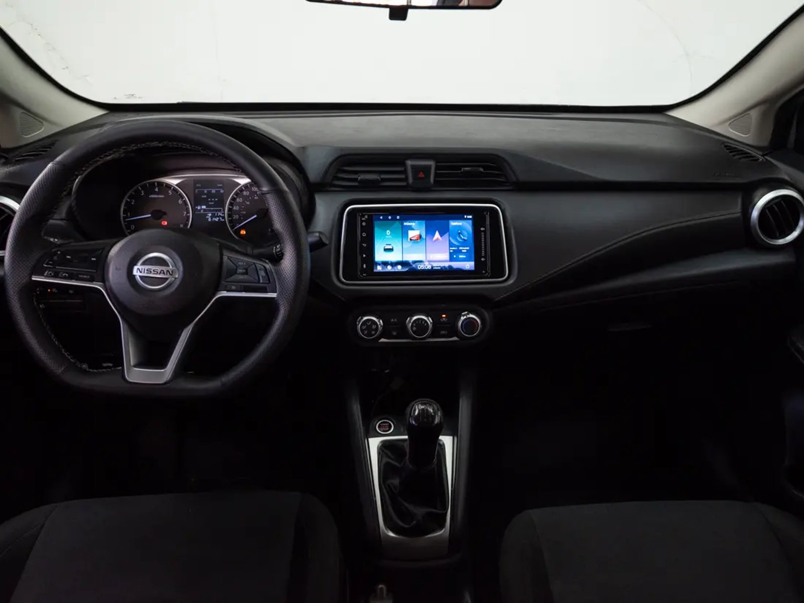 Nissan VERSA 2021 - Imagen 15 de 19