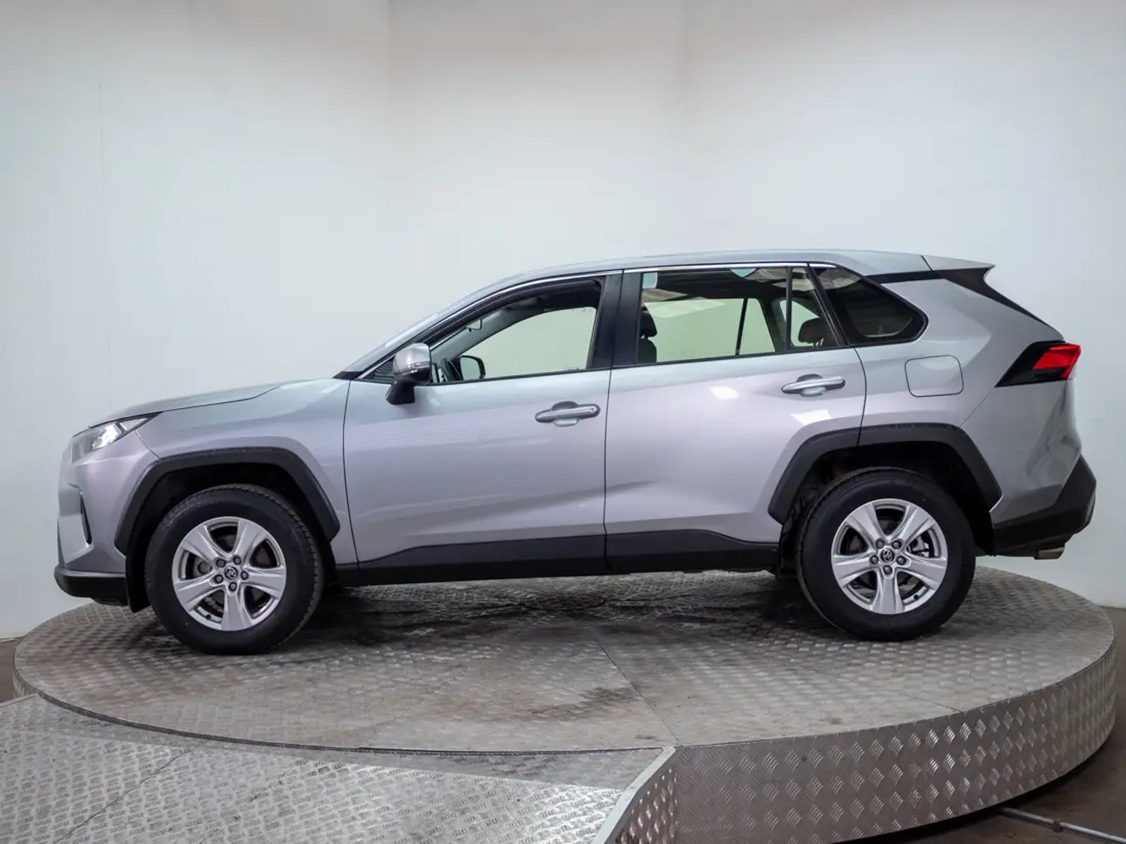 Toyota RAV 4 2020 - Foto 3 de 20