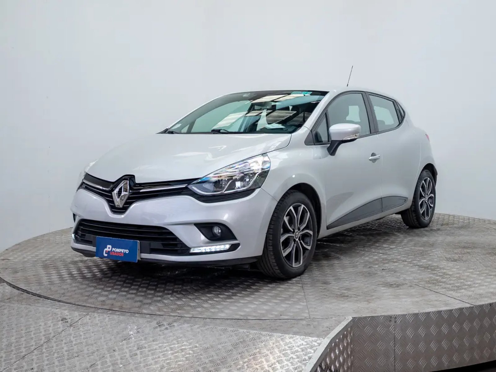 Renault CLIO 2018 - Foto 2 de 20