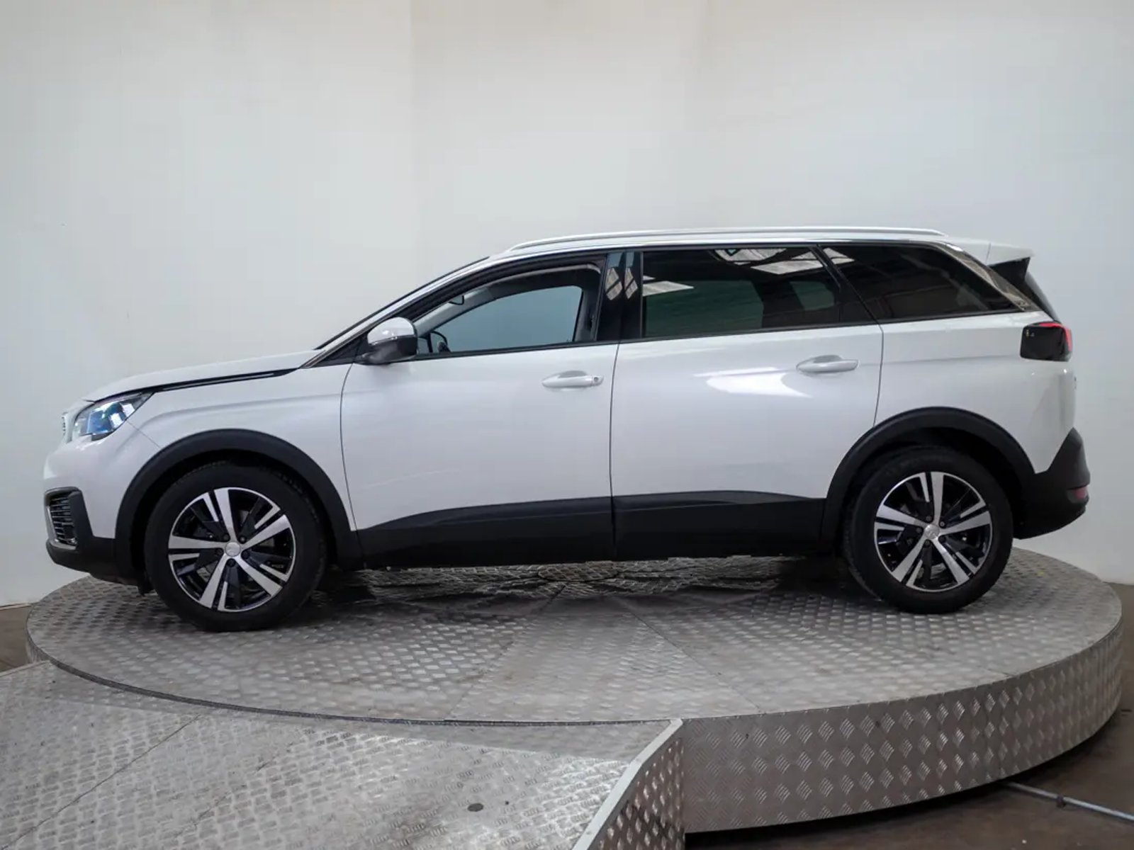 Peugeot 5008 2021 - Foto 4 de 20