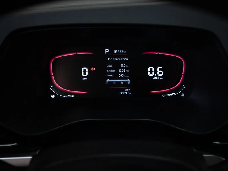 Kia CARENS 2023 - Imagen 13 de 20