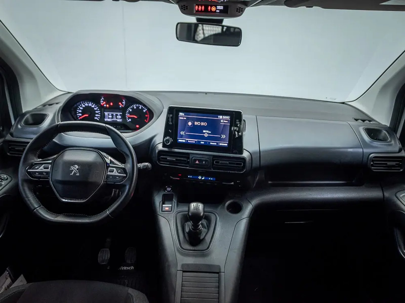 PEUGEOT RIFTER 2024 - Imagen 10 de 16