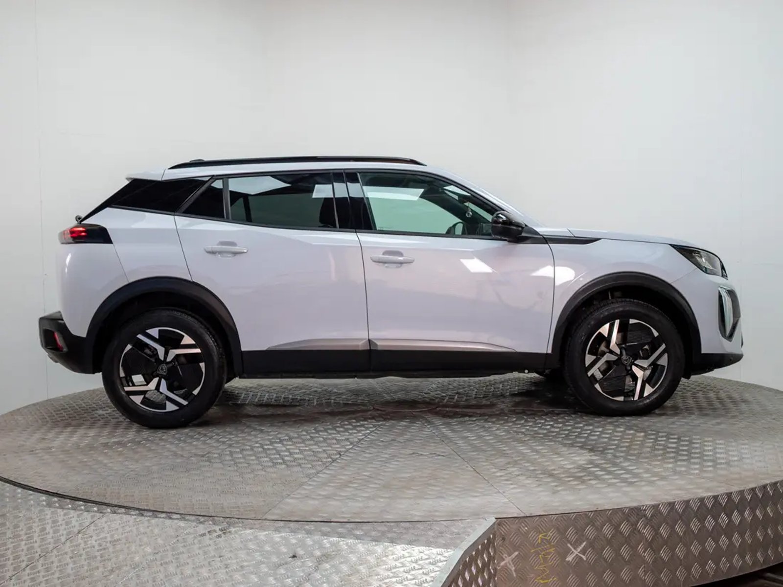 PEUGEOT 2008 2025 - Imagen 7 de 19
