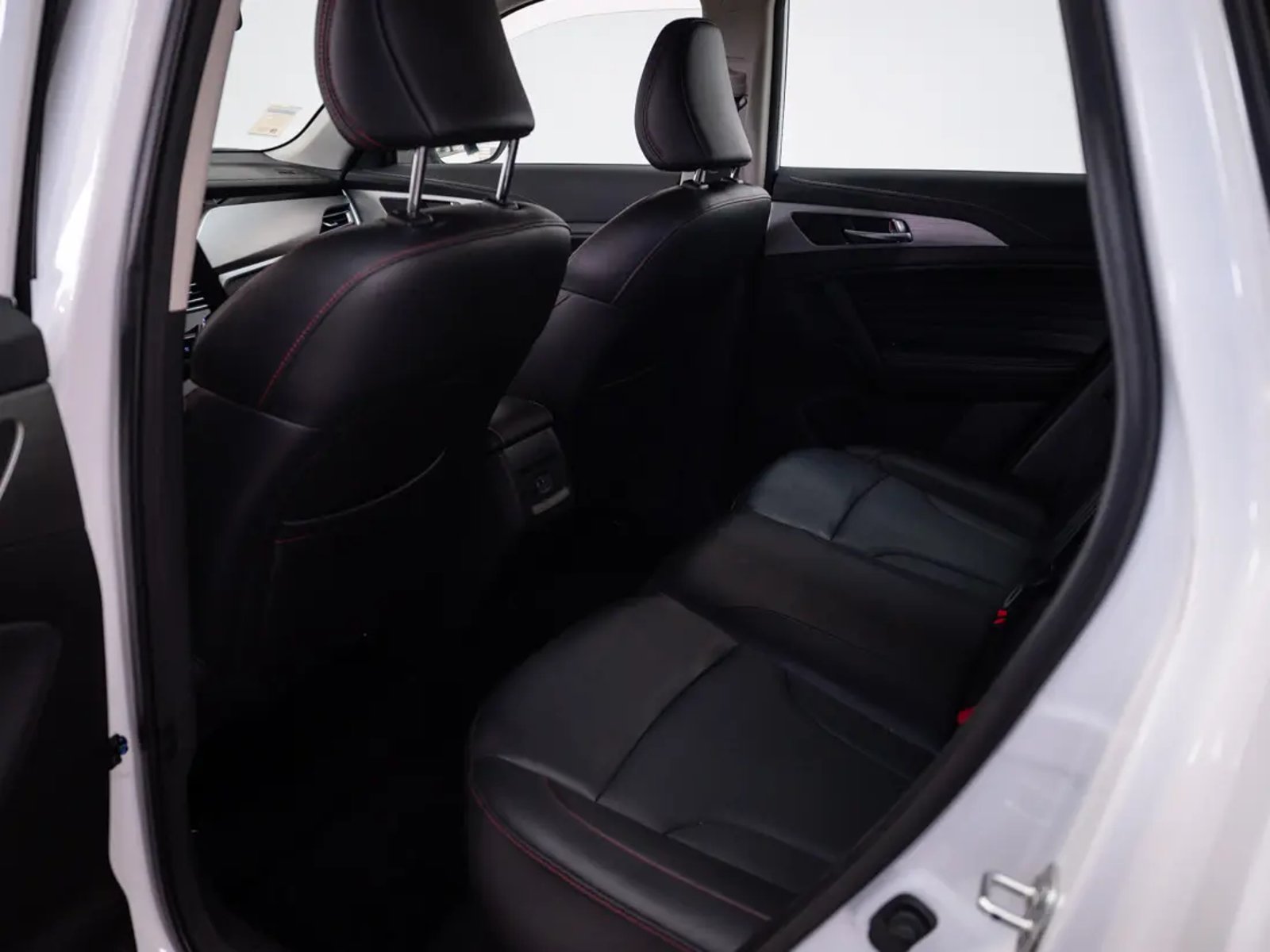 Geely COOLRAY 2024 - Imagen 14 de 20