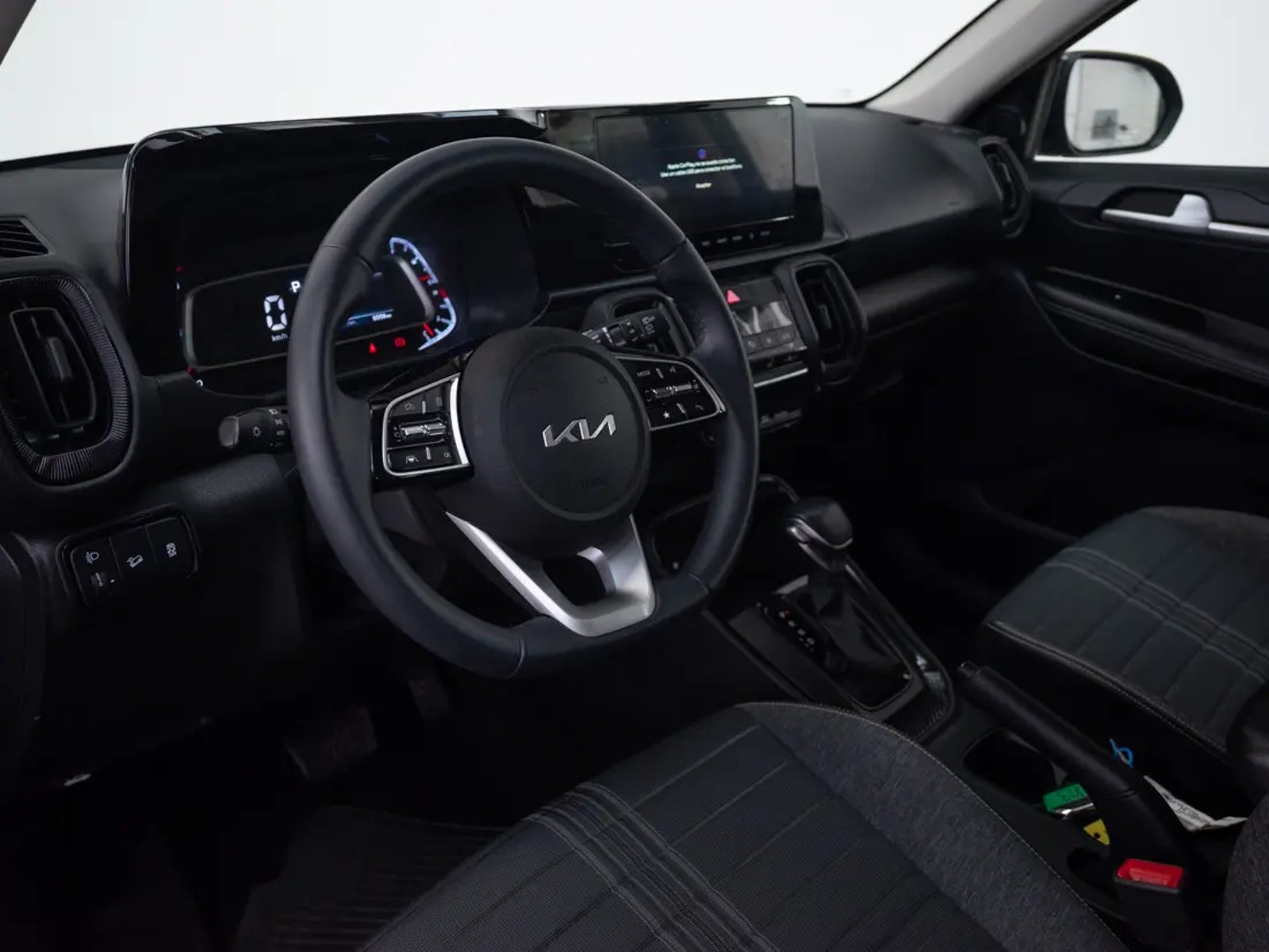 Kia SONET 2025 - Imagen 16 de 18
