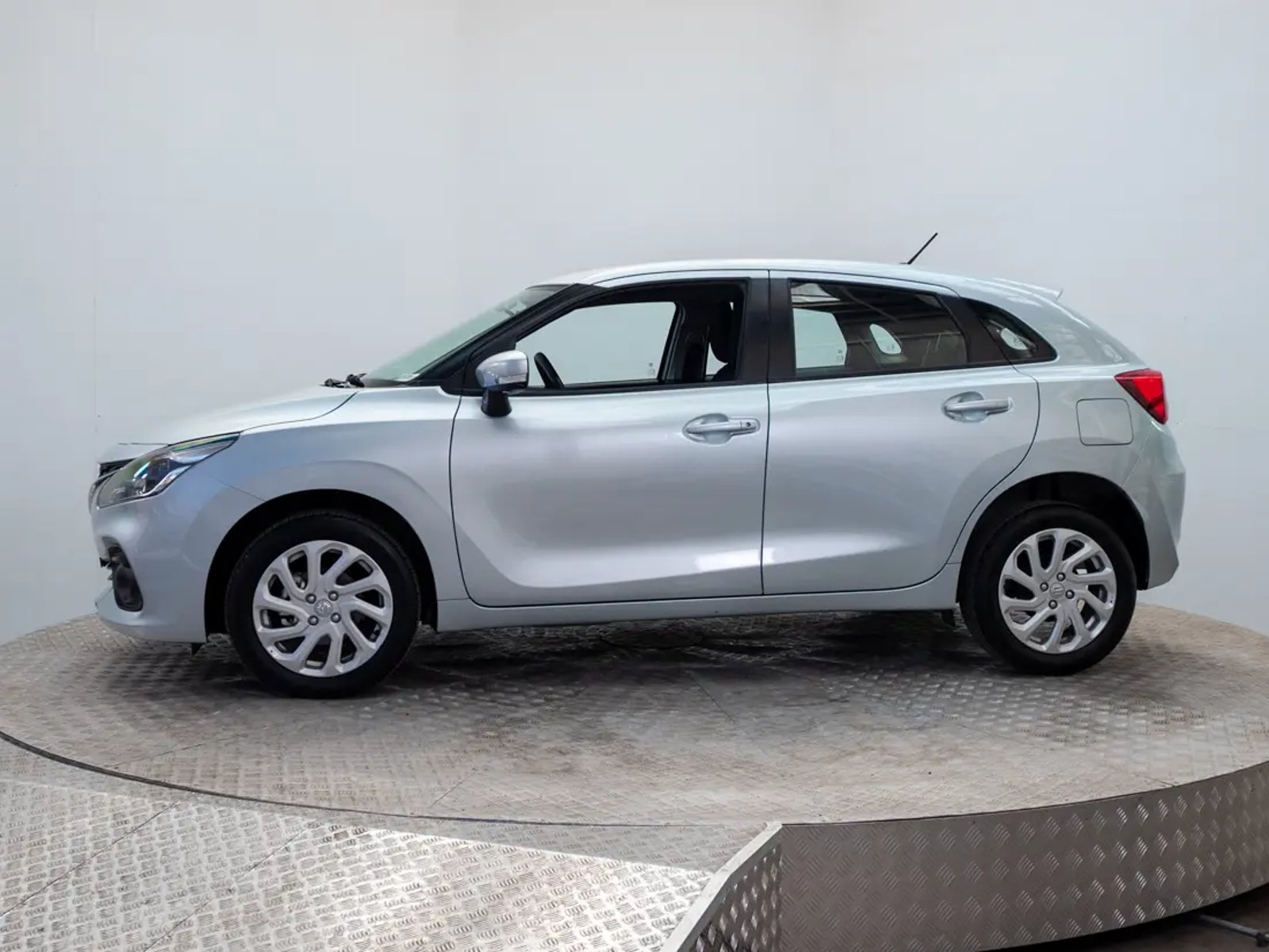 Suzuki BALENO 2024 - Imagen 4 de 20