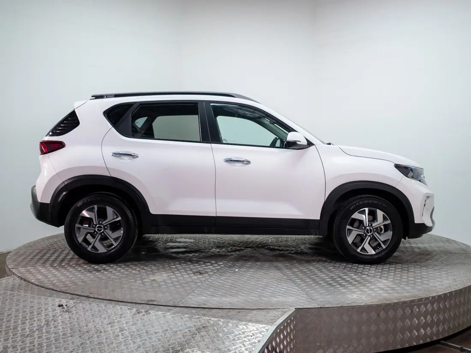 Kia SONET 2024 - Imagen 8 de 15