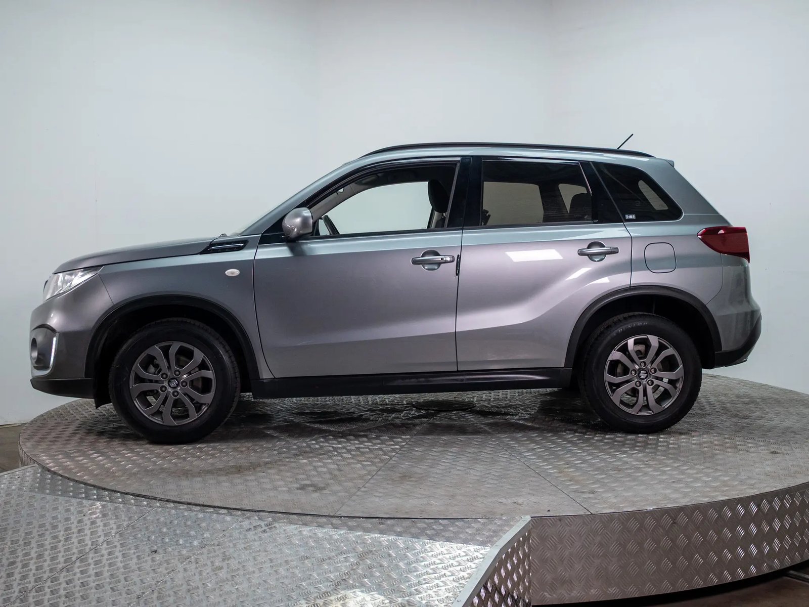 SUZUKI VITARA 2020 - Imagen 3 de 19