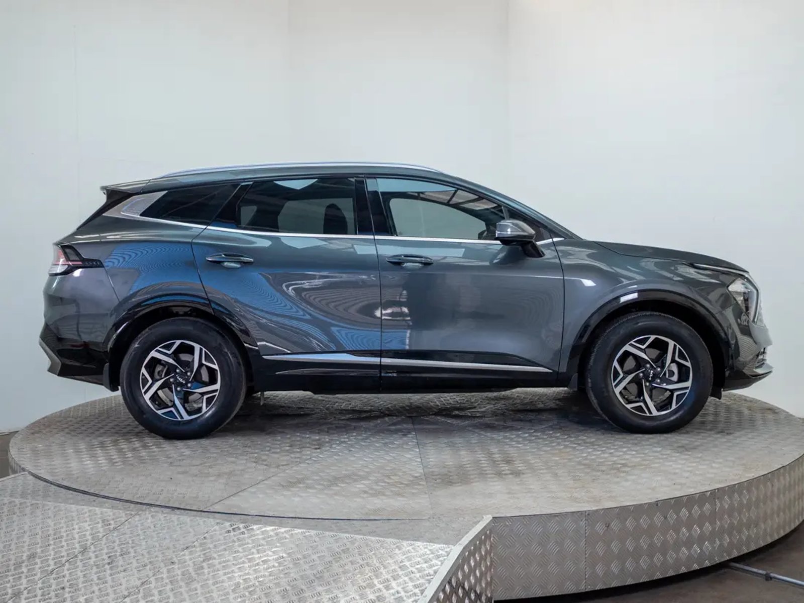 Kia SPORTAGE 2023 - Imagen 8 de 20